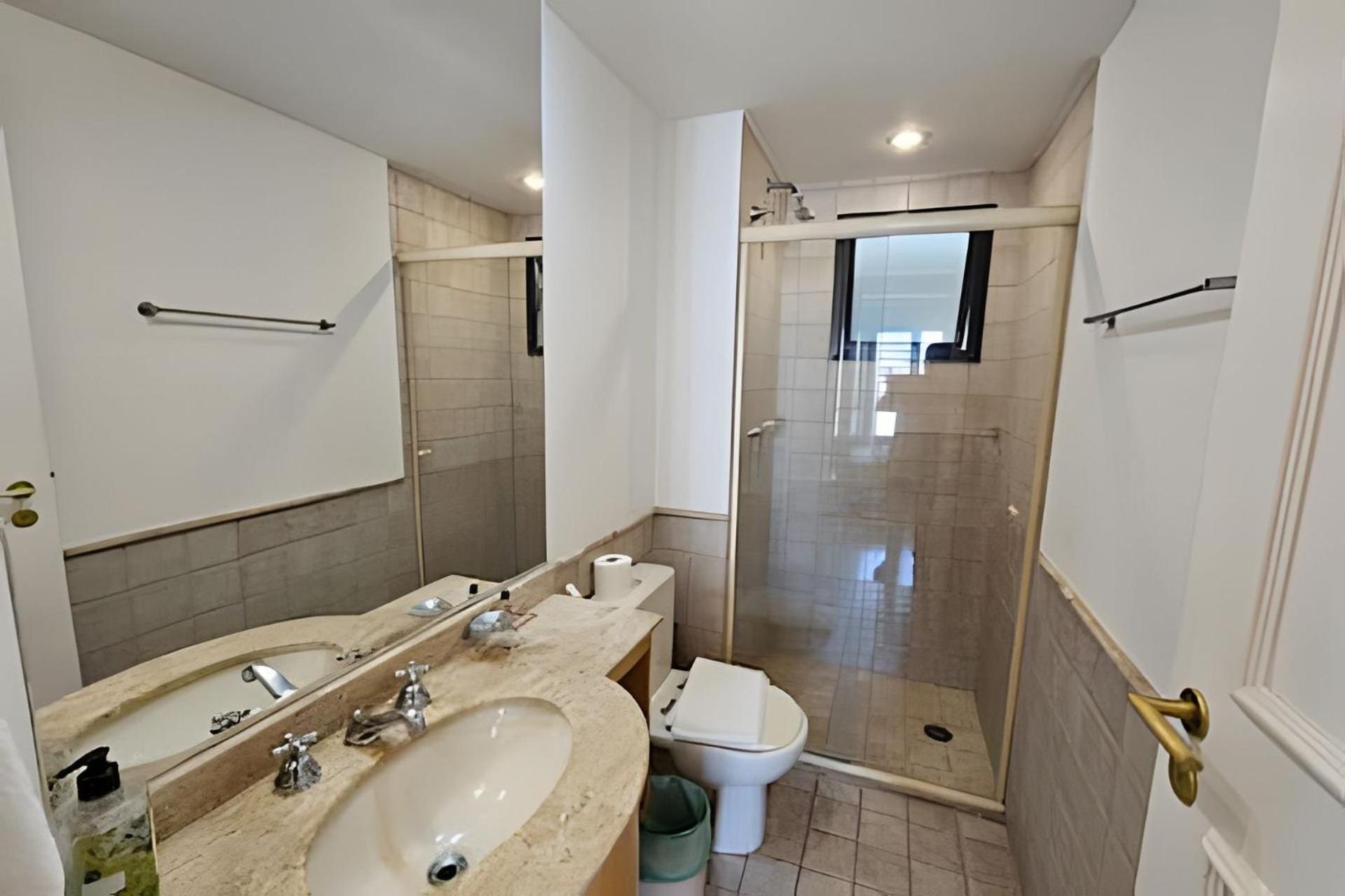 Flat-Apart hotel dois quartos c/uma suíte e vaga
