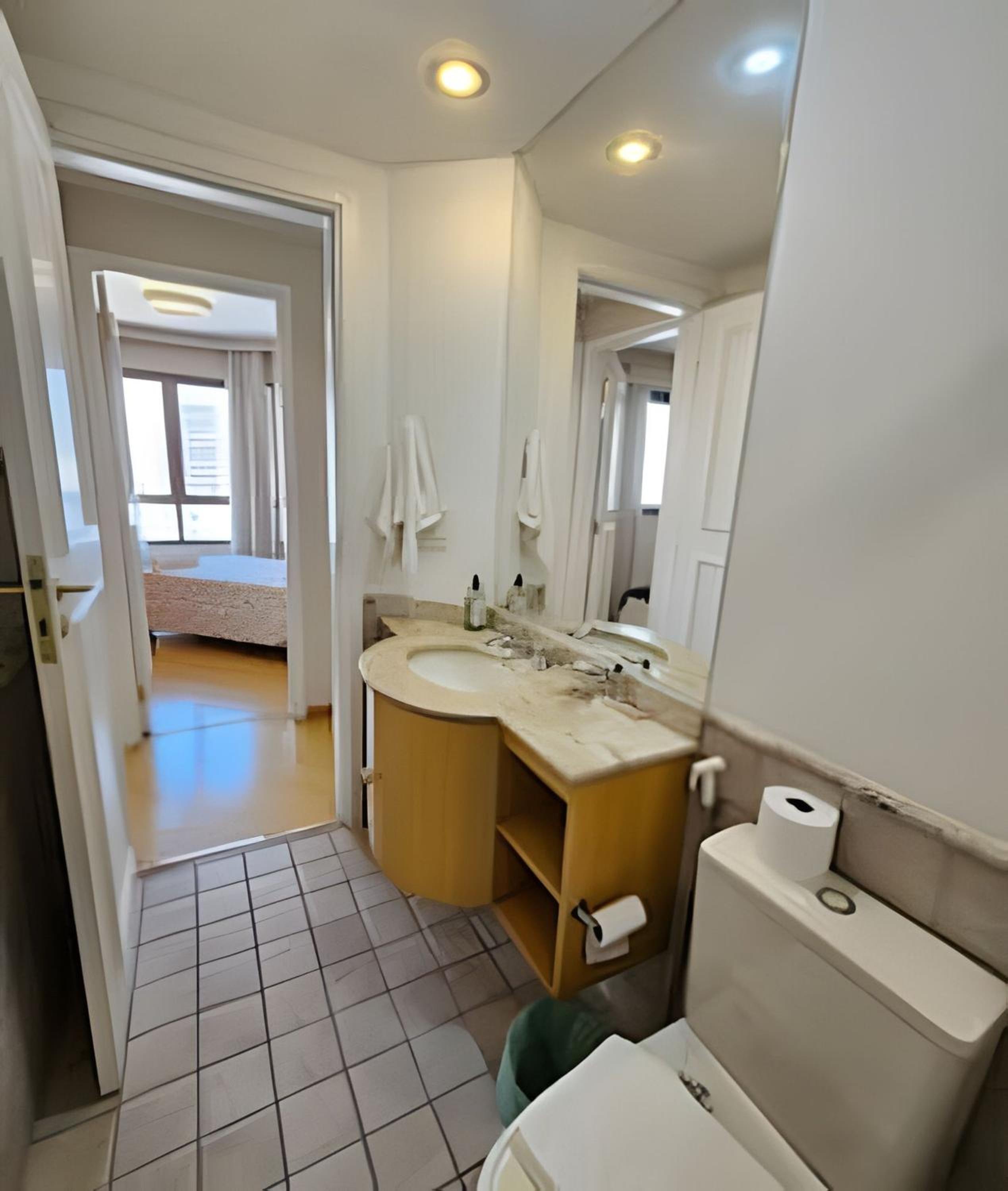 Flat-Apart hotel dois quartos c/uma suíte e vaga