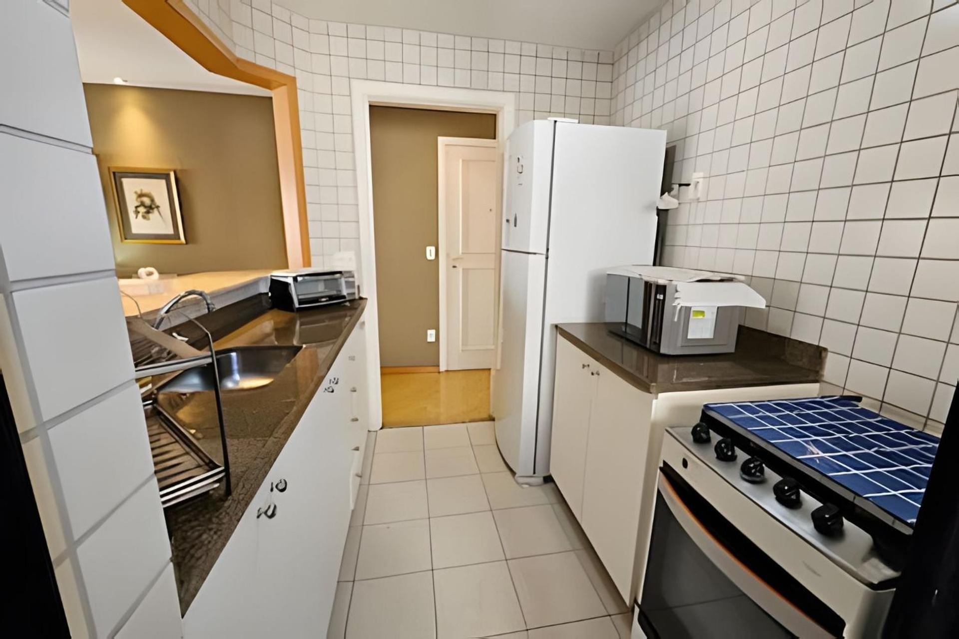 Flat-Apart hotel dois quartos c/uma suíte e vaga