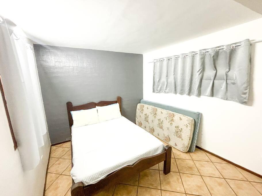 Apartamento na orla da praia do Peró