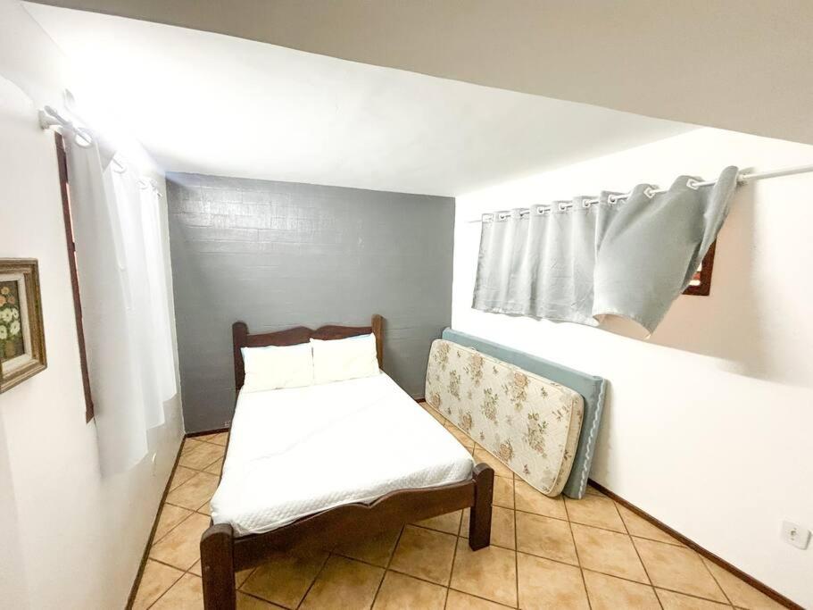 Apartamento na orla da praia do Peró