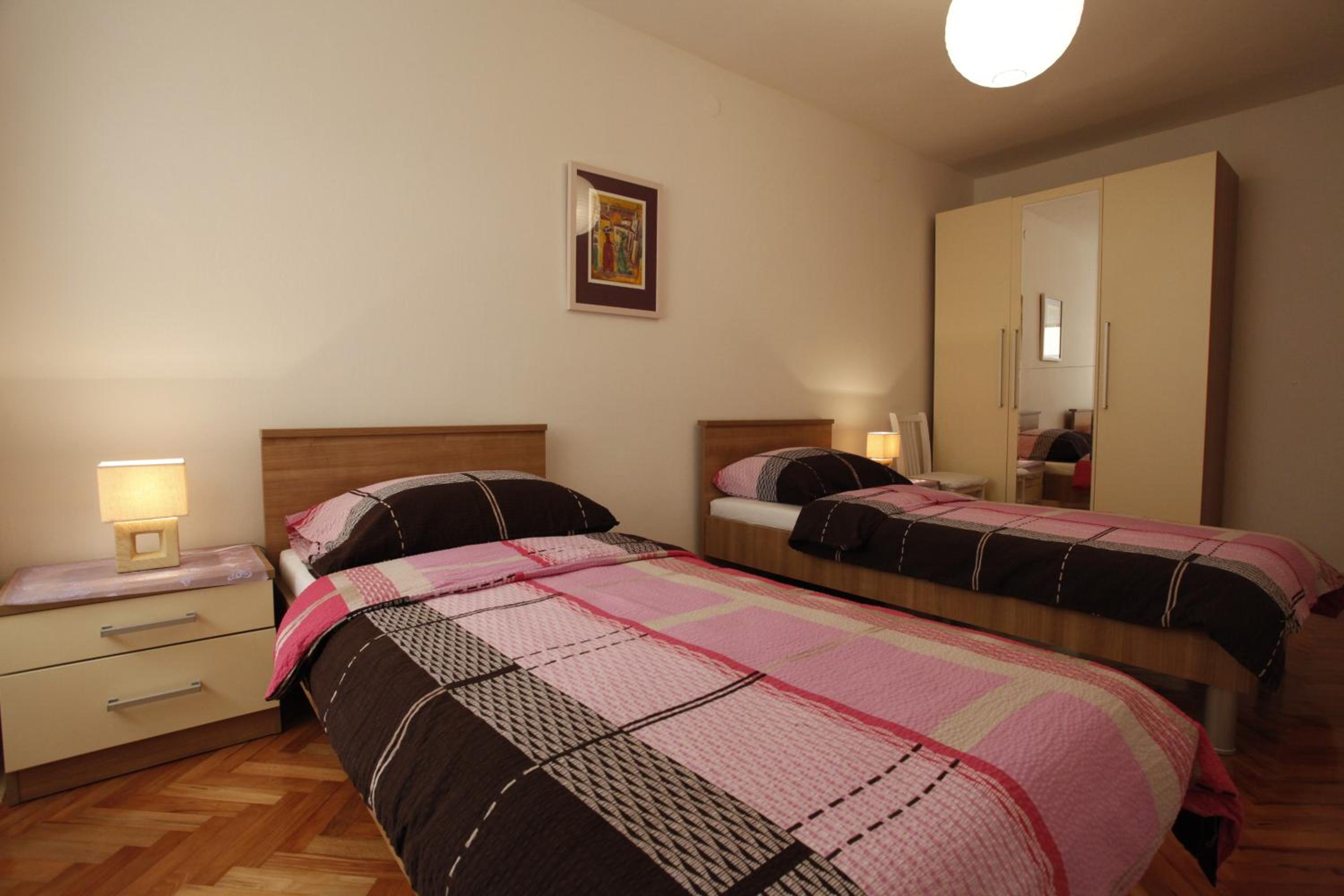 Apartment Vallamar free parking view 5