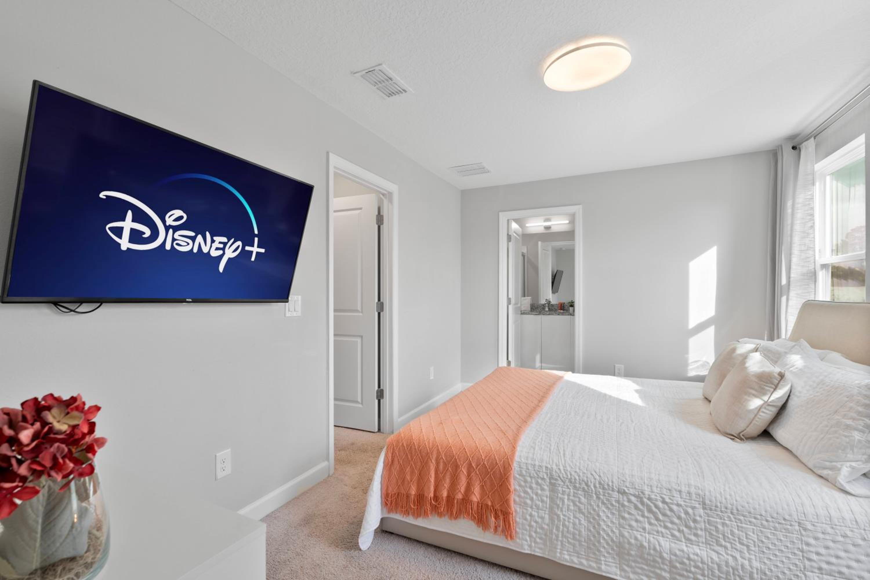 Luxury Villa 5BedroomsPool- 4 miles from Disney