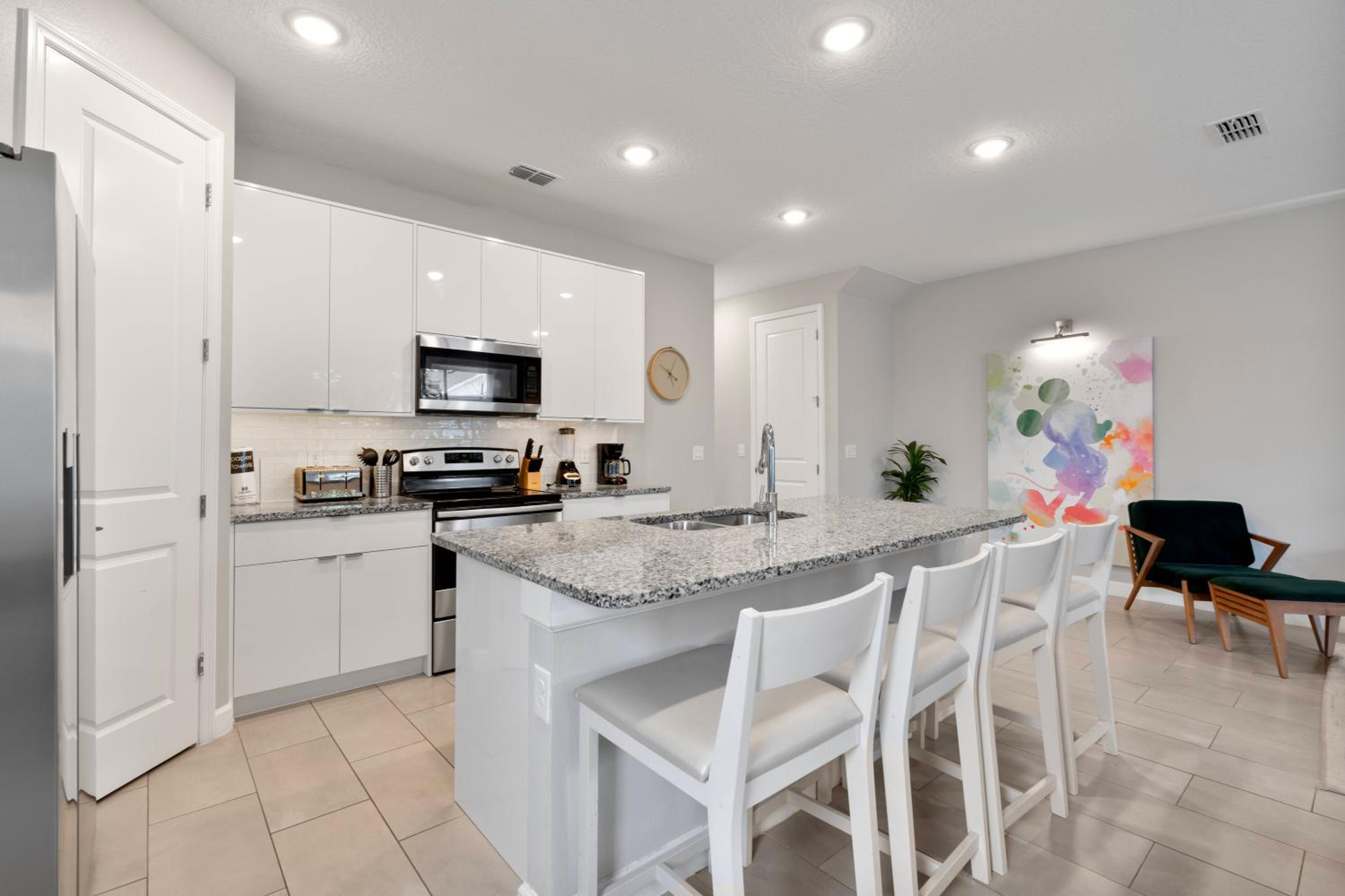 Luxury Villa 5BedroomsPool- 4 miles from Disney