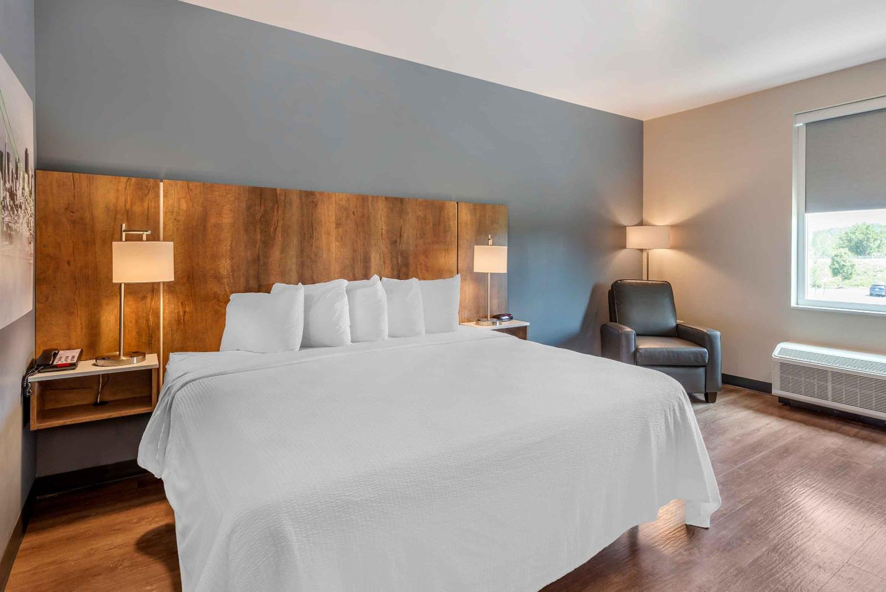 Smyrna Vacations - Extended Stay America Premier Suites - Nashville - Smyrna - Property Image 5
