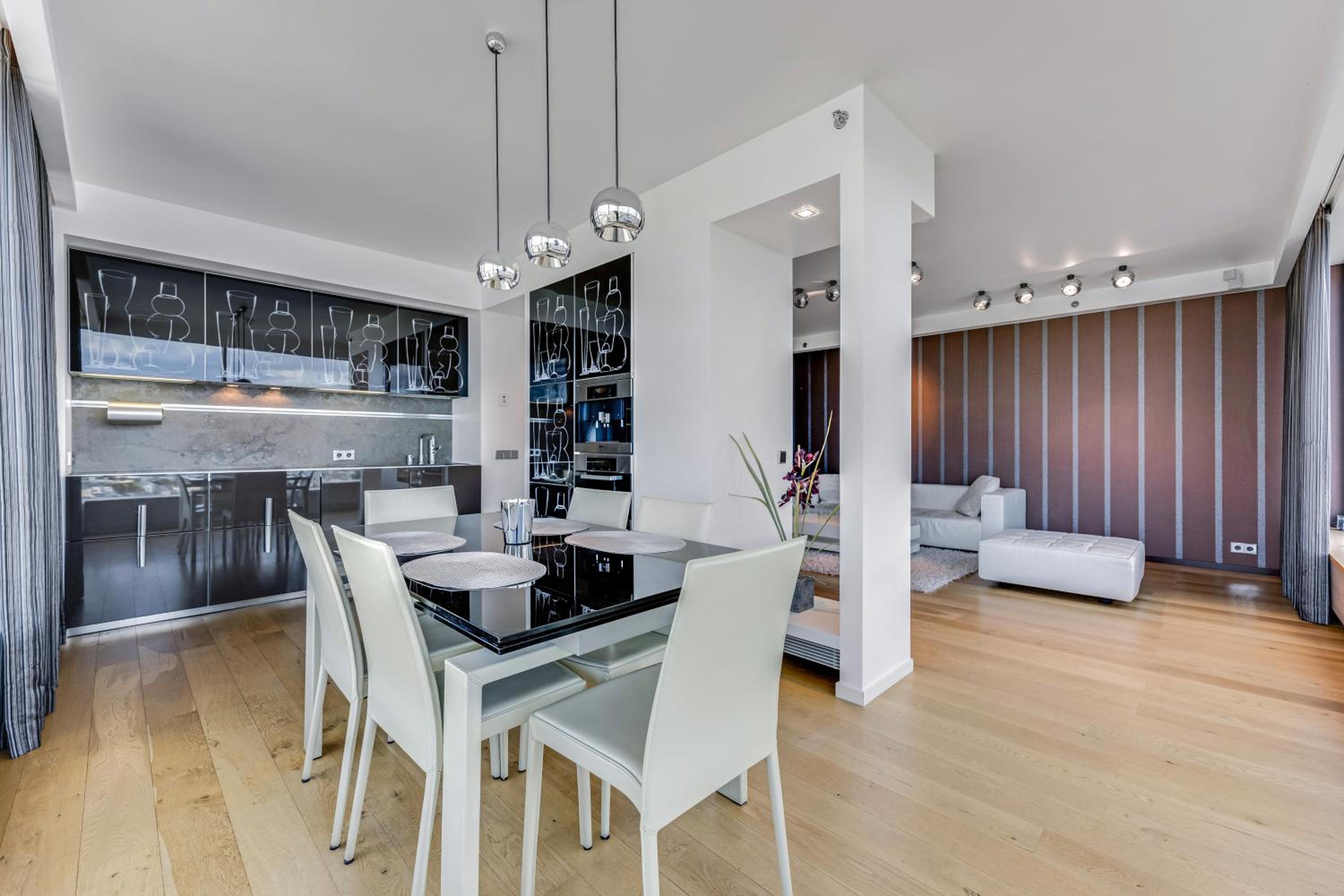 High-Rise Panoram View Ultra Luxury Apartment