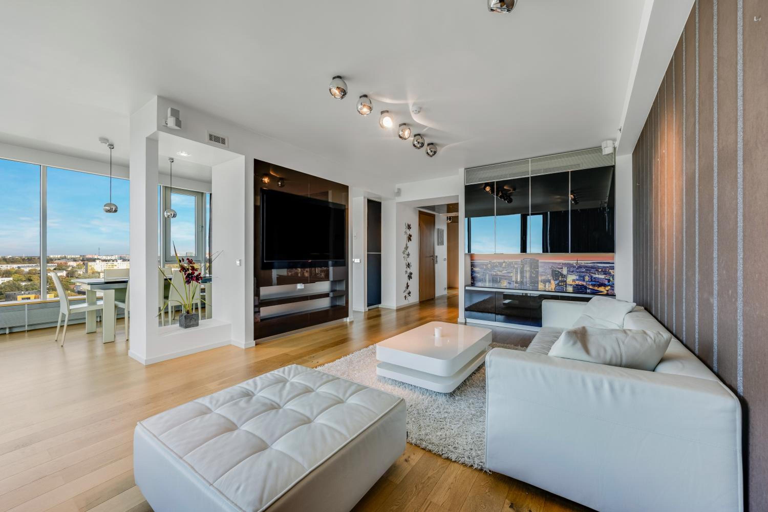 High-Rise Panoram View Ultra Luxury Apartment