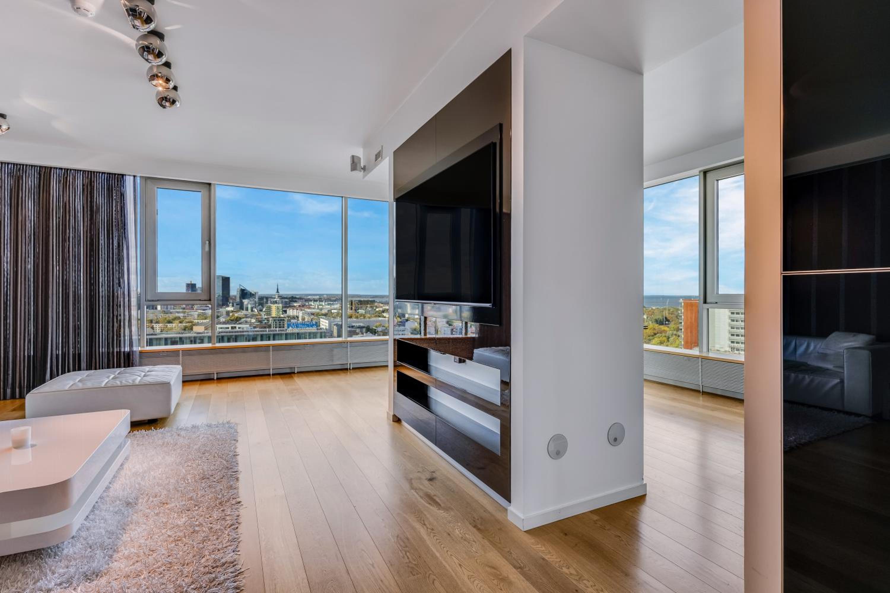 High-Rise Panoram View Ultra Luxury Apartment