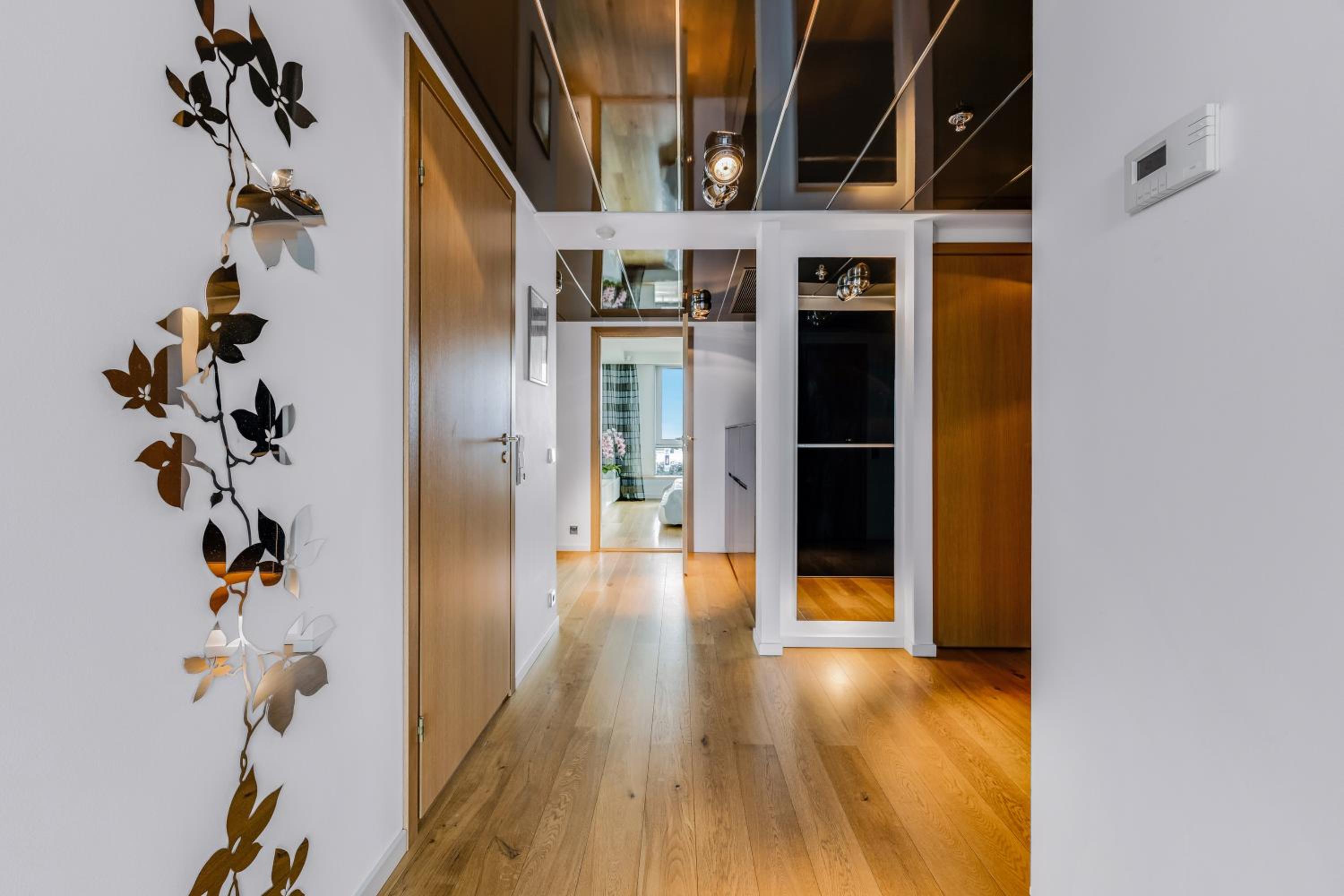 High-Rise Panoram View Ultra Luxury Apartment
