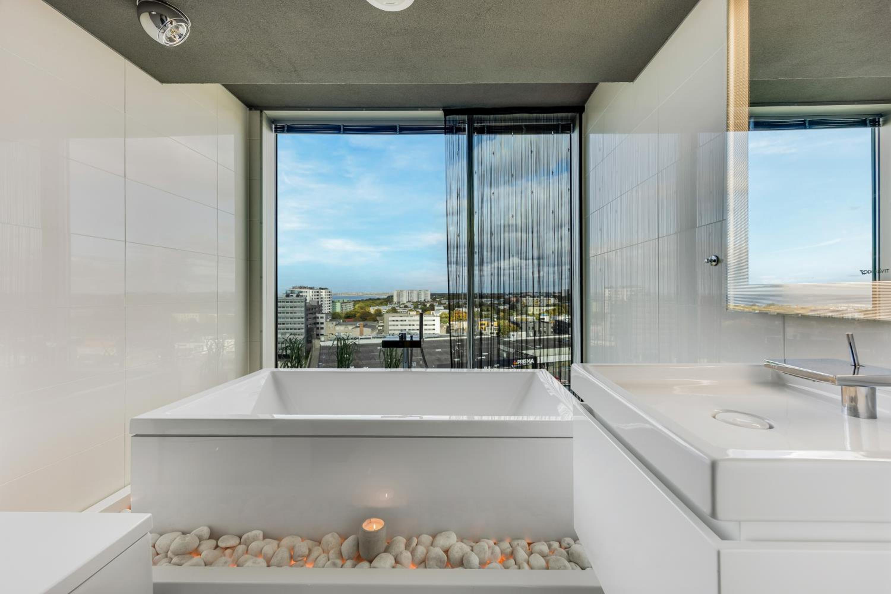 High-Rise Panoram View Ultra Luxury Apartment