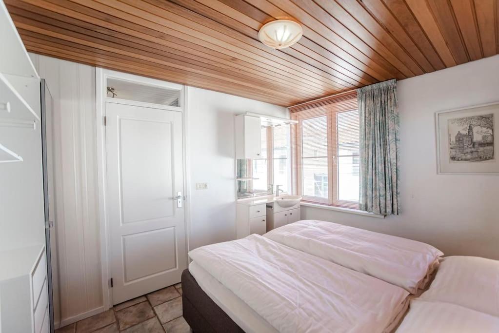 Rozenobel apartment view 5