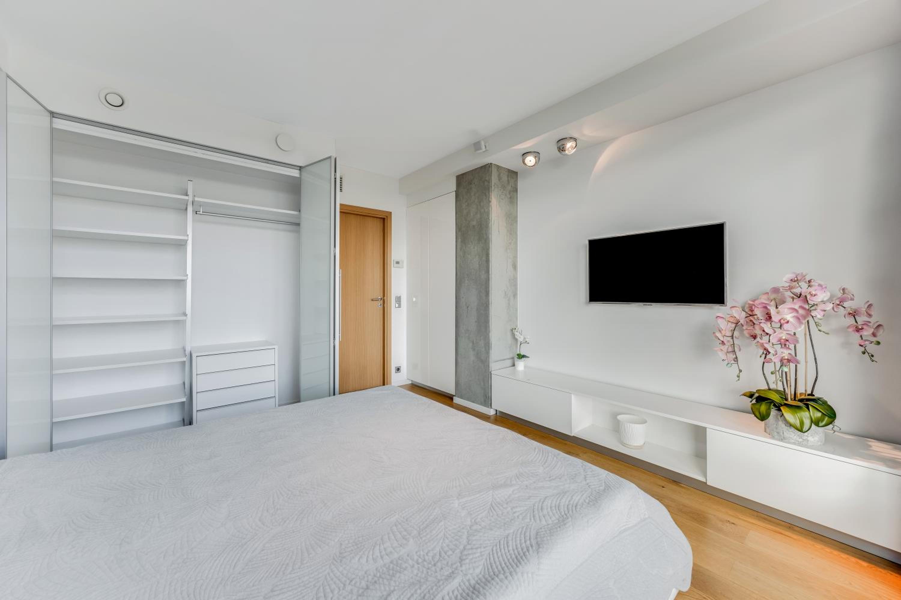 High-Rise Panoram View Ultra Luxury Apartment