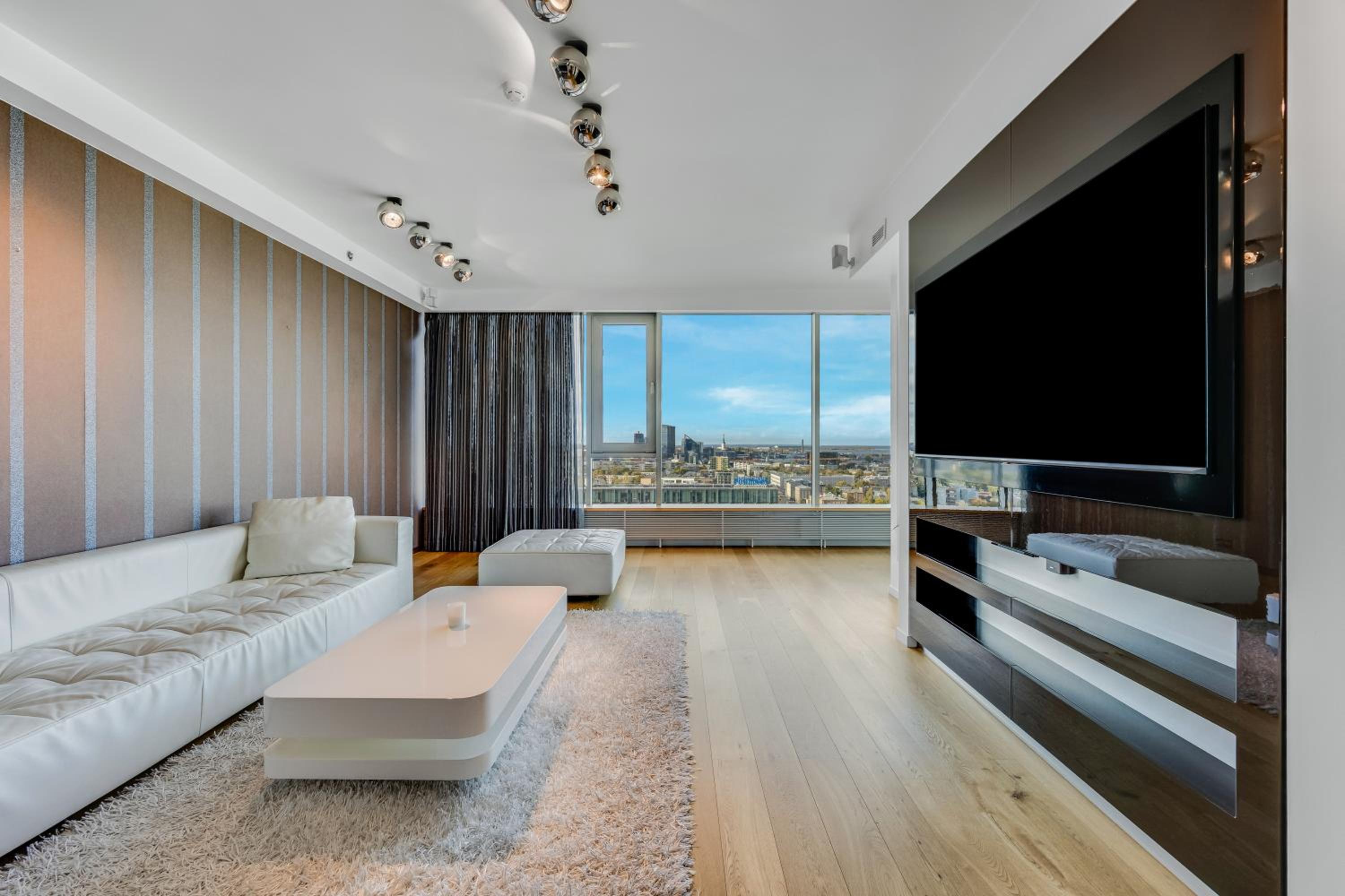 High-Rise Panoram View Ultra Luxury Apartment