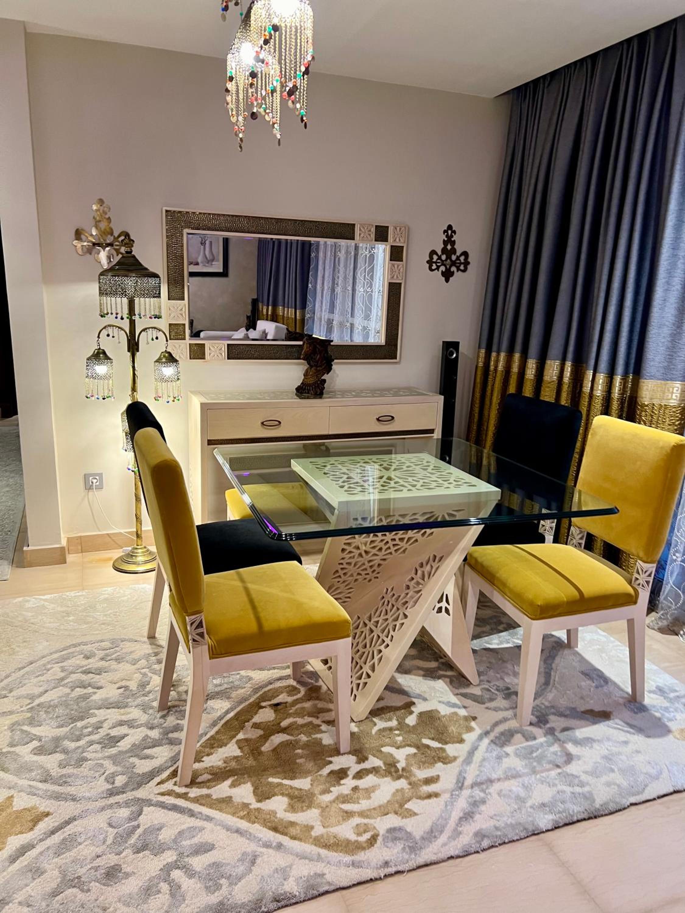 CFC Ultra Luxurious Andalusian Apt I Garden & Office
