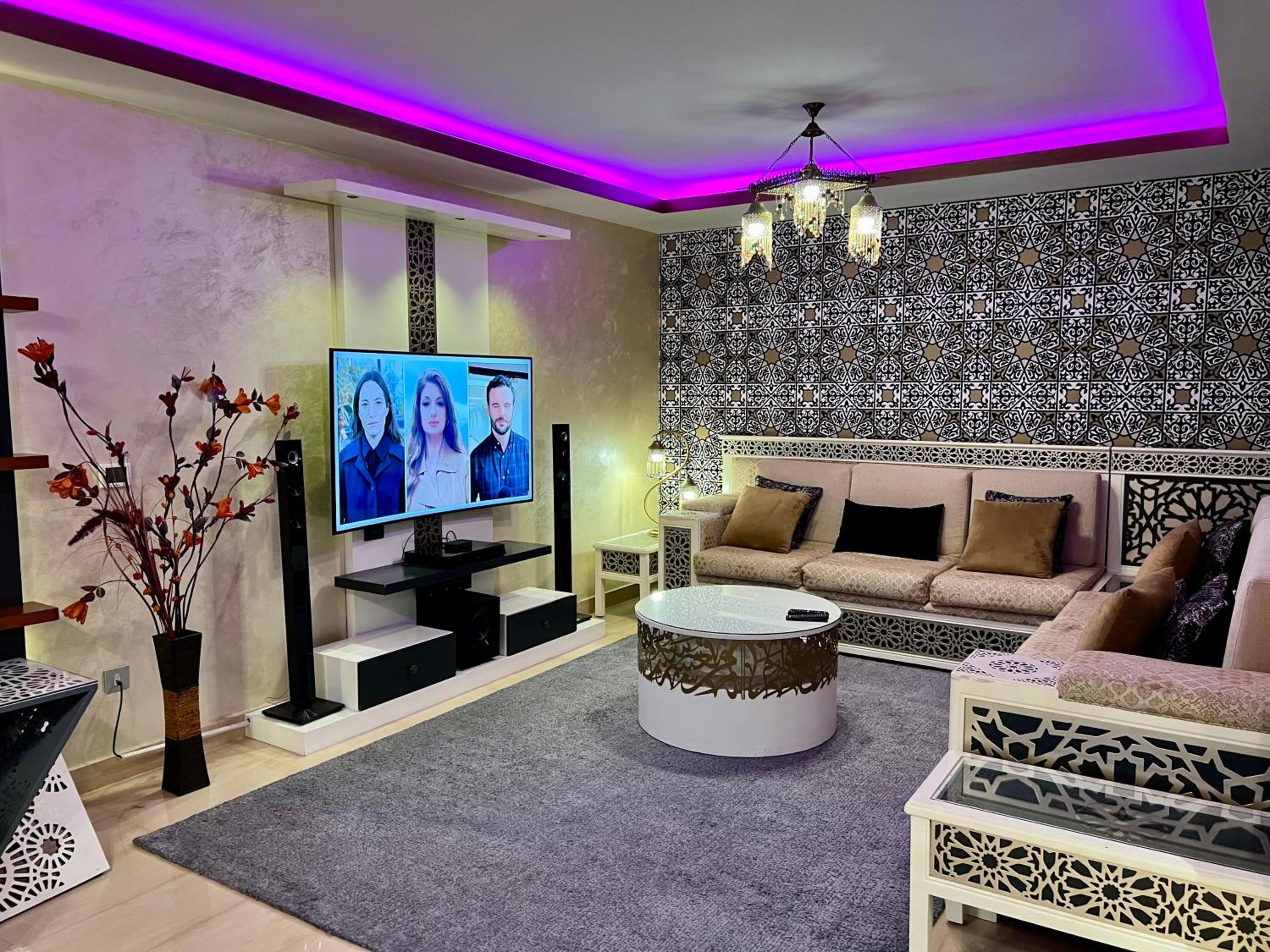 CFC Ultra Luxurious Andalusian Apt I Garden & Office