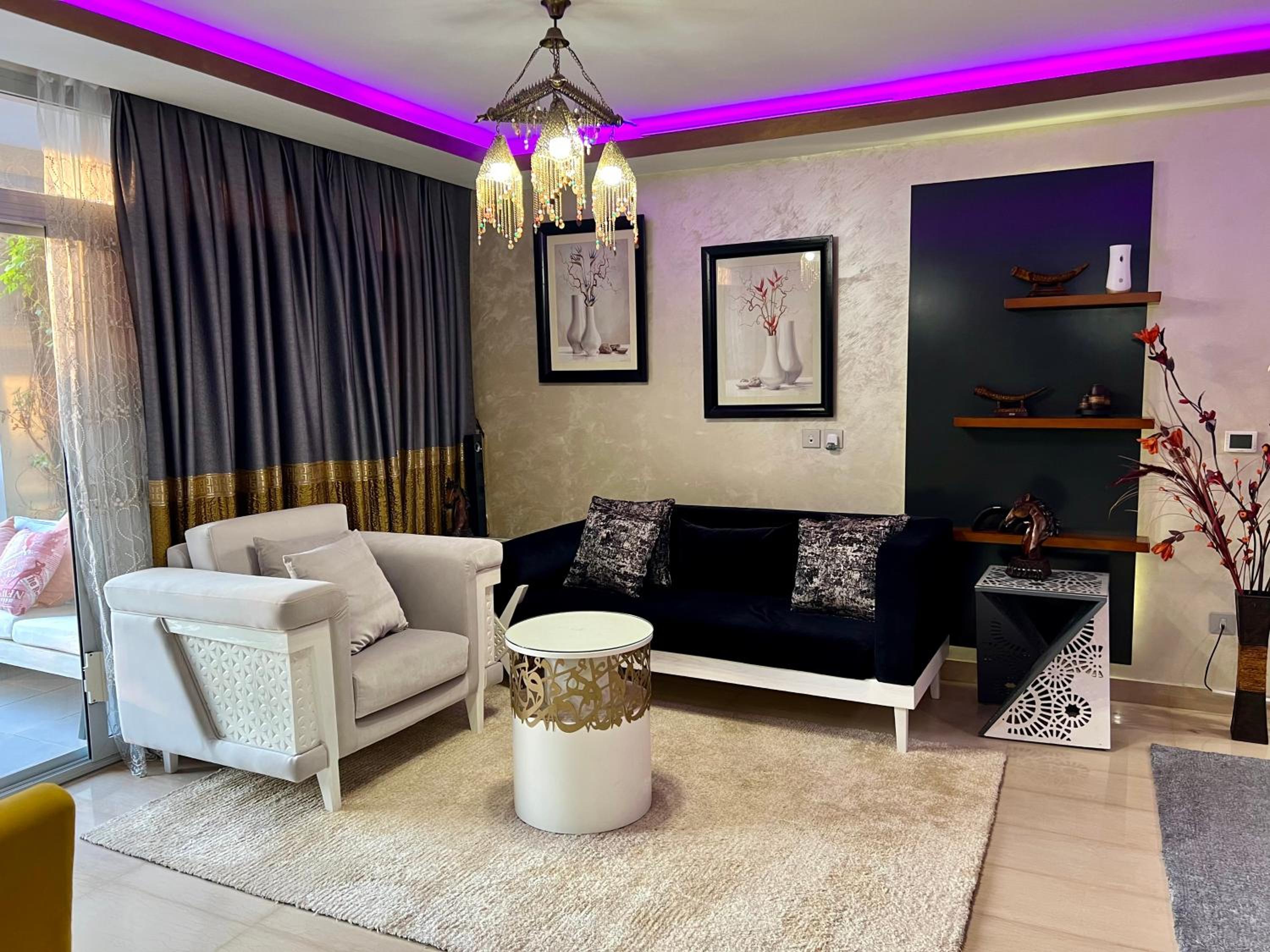 CFC Ultra Luxurious Andalusian Apt I Garden & Office