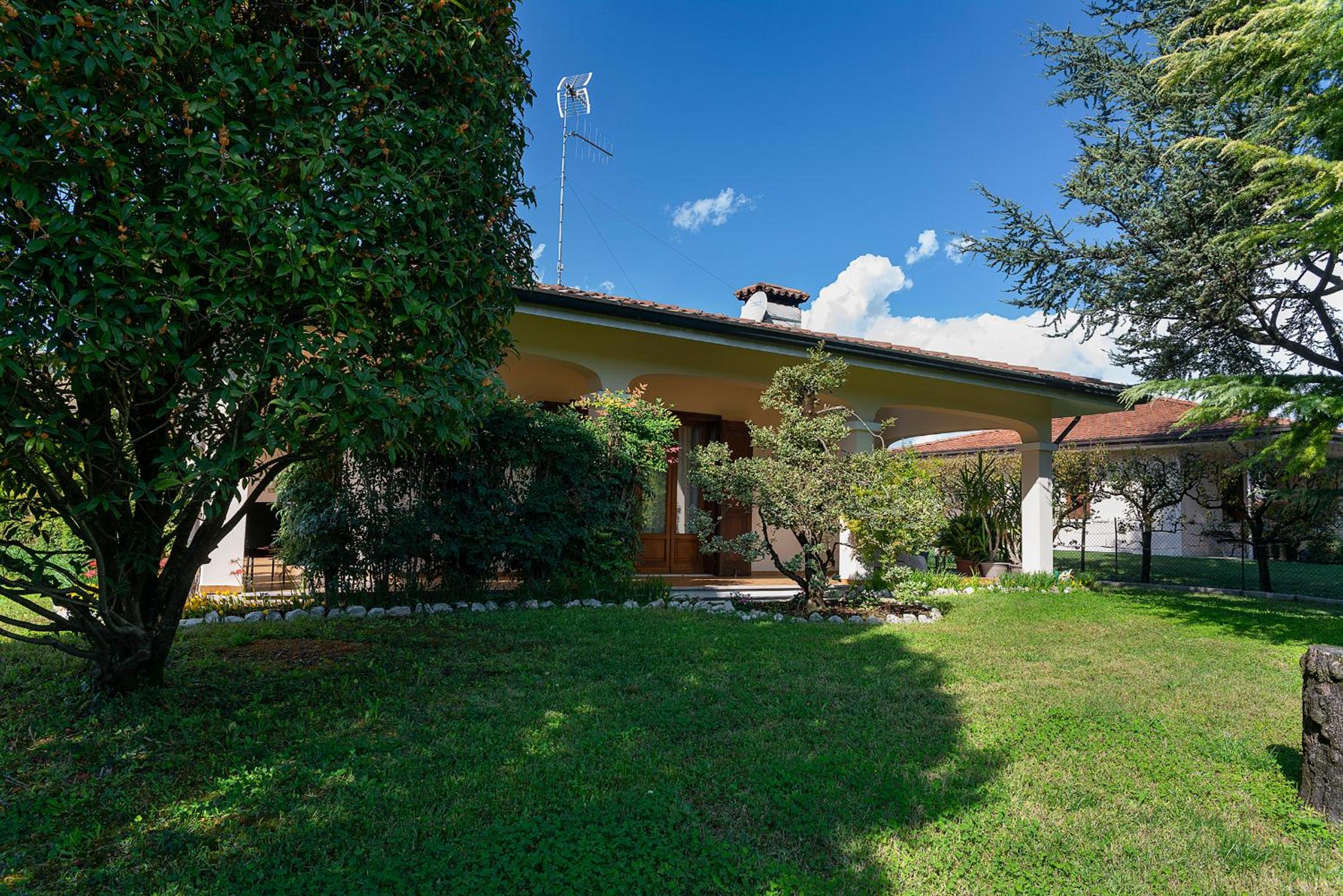 Villa Magnolia view 2