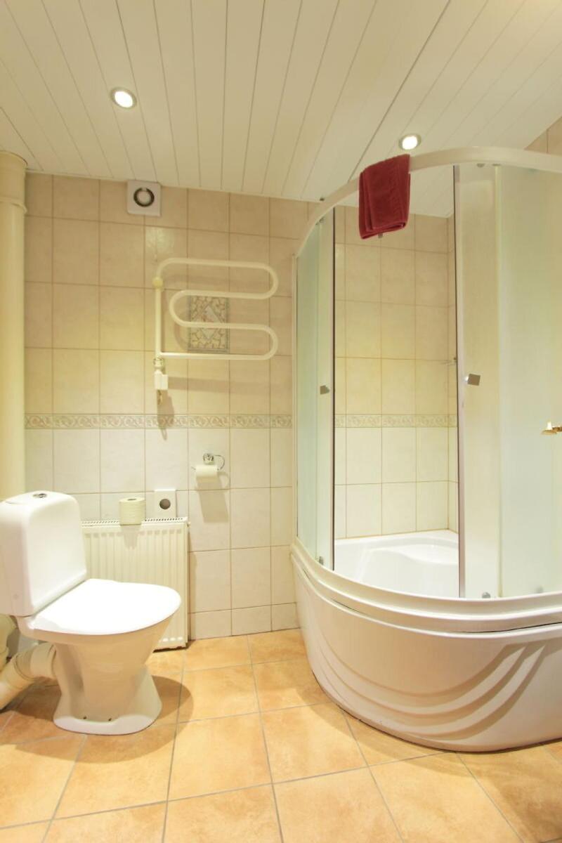 Urusel Hotel
