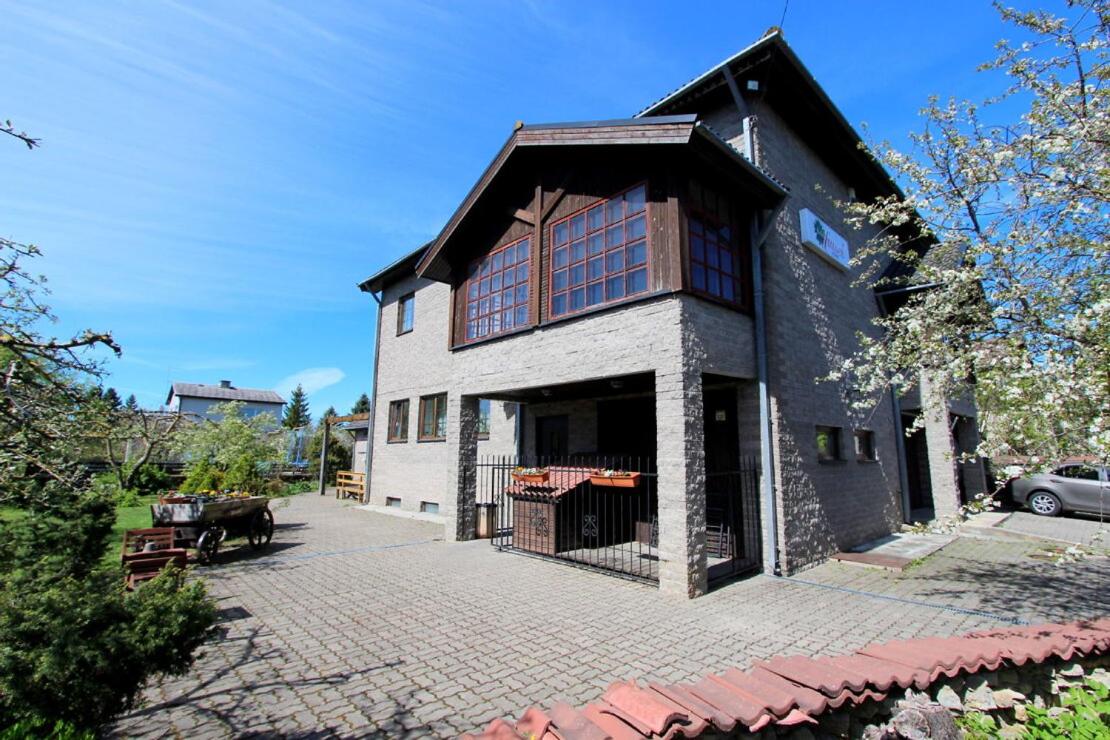 Urusel Hotel