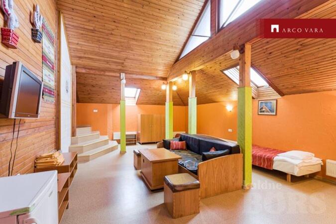 Urusel Hotel