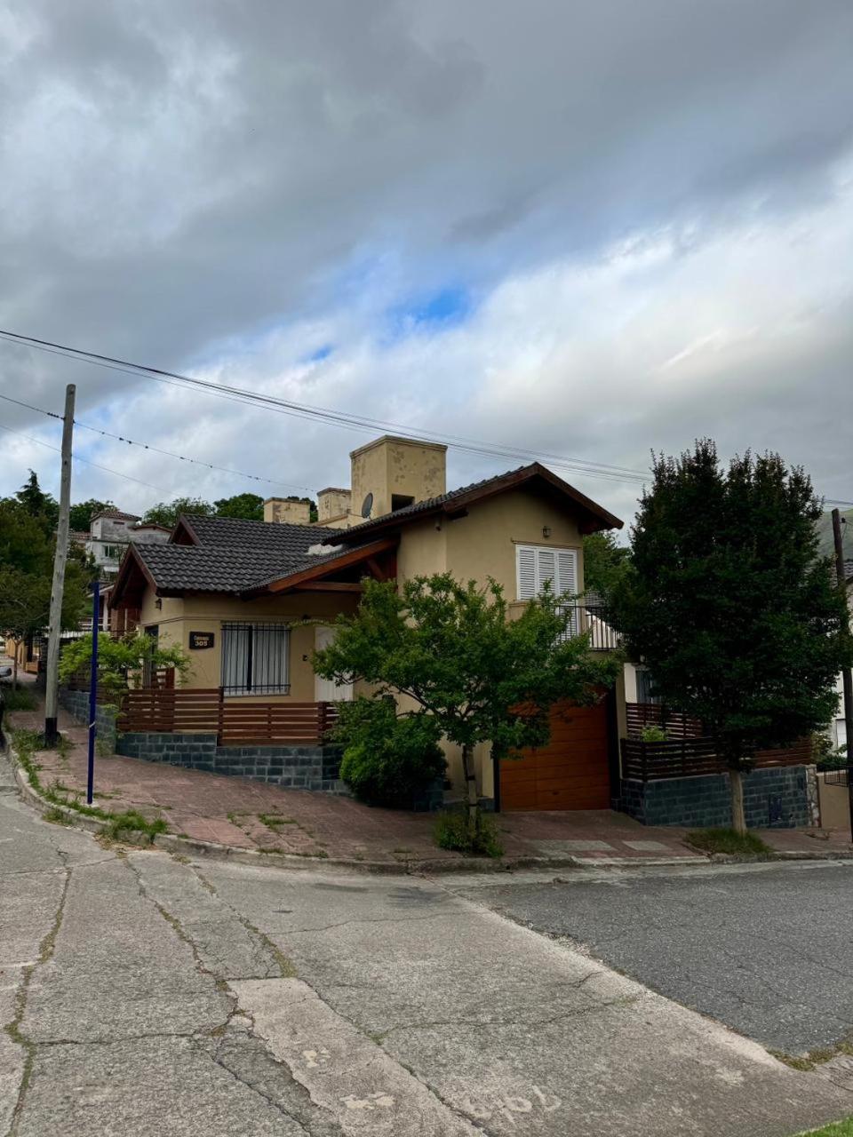 Casa LA FALDA