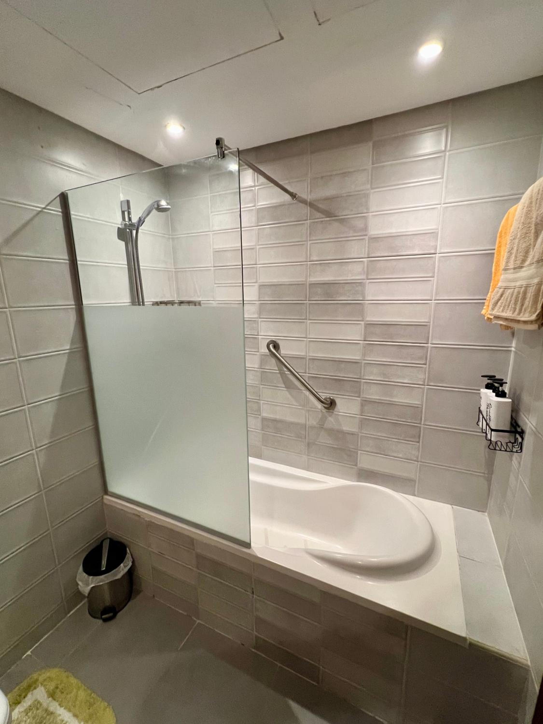 CFC Ultra Luxurious Andalusian Apt I Garden & Office