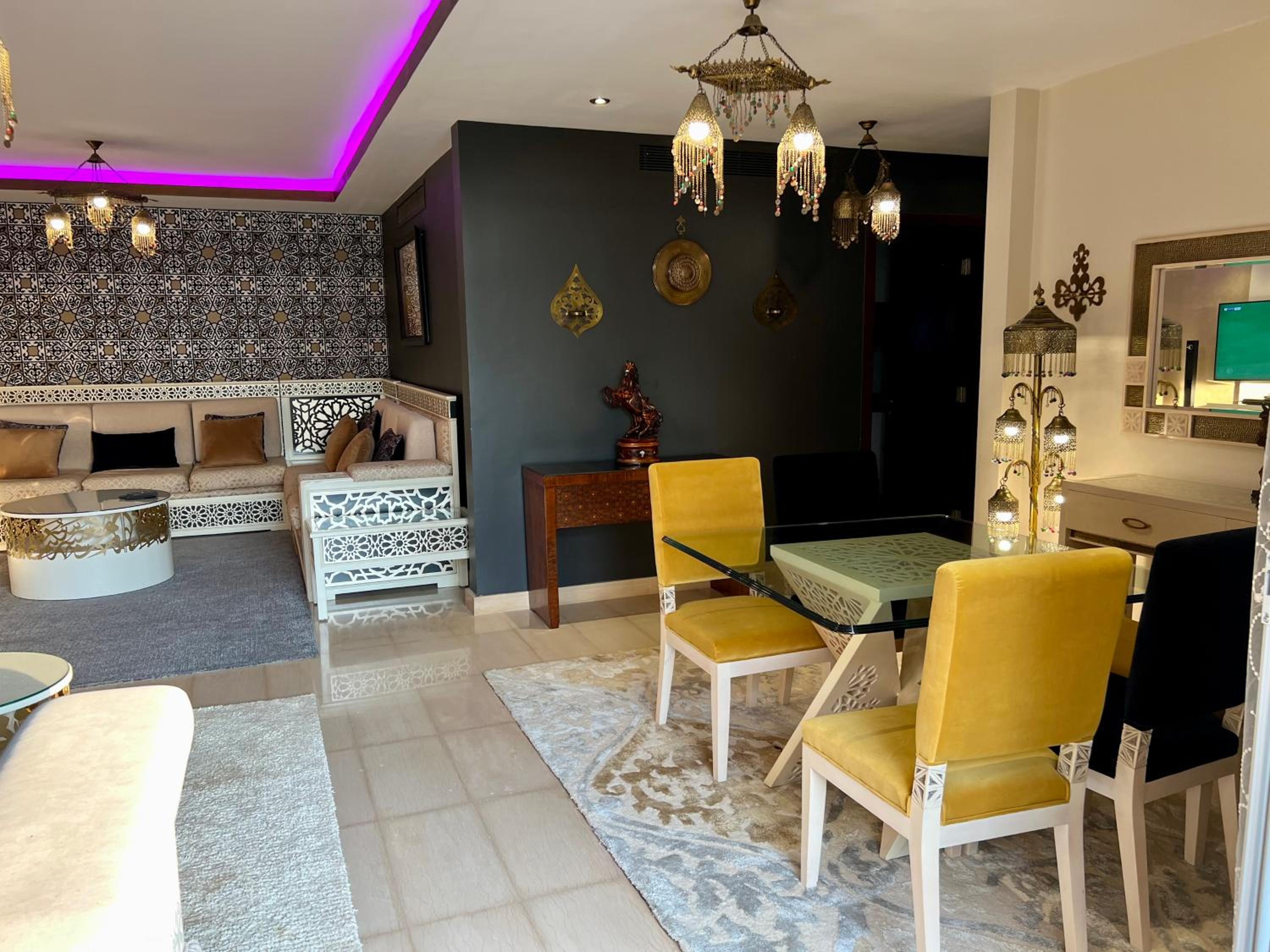 CFC Ultra Luxurious Andalusian Apt I Garden & Office