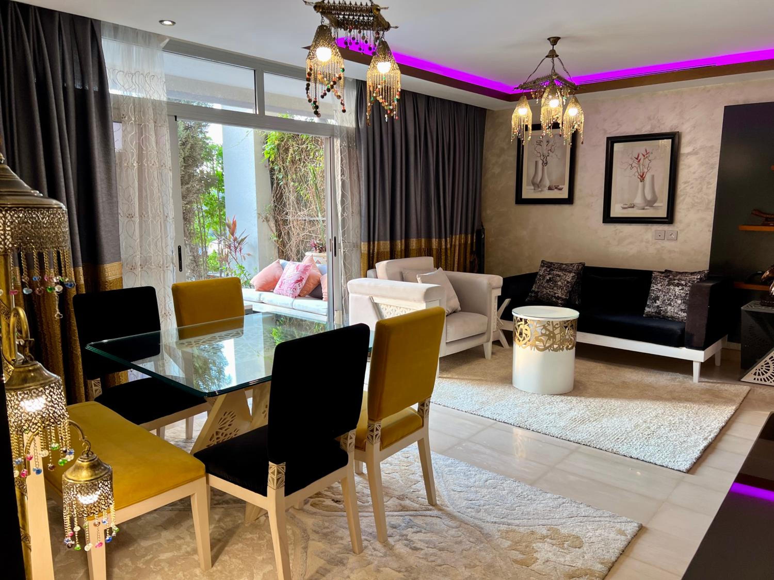 CFC Ultra Luxurious Andalusian Apt I Garden & Office
