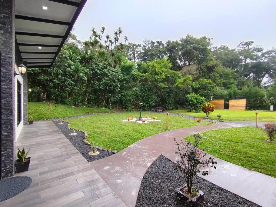 CABAÑAS REFUGIO VERDE MONTEVERDE, CASA NIEBLA MONTEVERDE, beautiful and private New Place