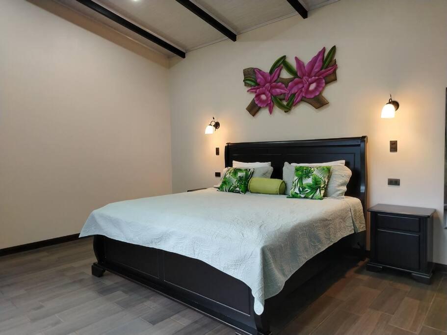 CABAÑAS REFUGIO VERDE MONTEVERDE, CASA NIEBLA MONTEVERDE, beautiful and private New Place