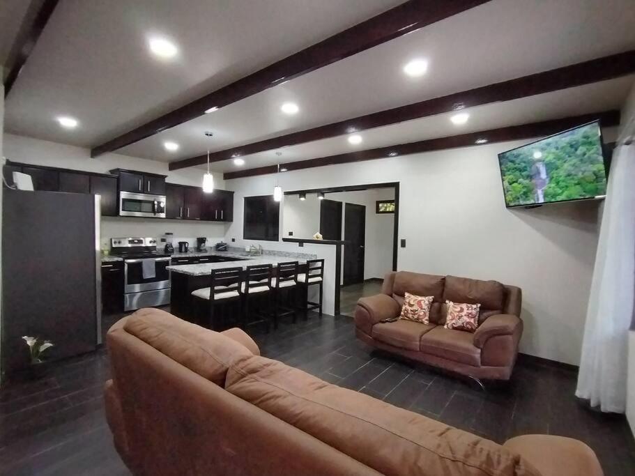 CABAÑAS REFUGIO VERDE MONTEVERDE, CASA NIEBLA MONTEVERDE, beautiful and private New Place