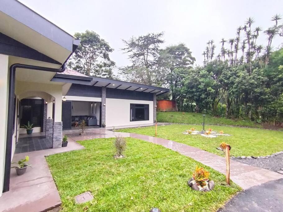 CABAÑAS REFUGIO VERDE MONTEVERDE, CASA NIEBLA MONTEVERDE, beautiful and private New Place