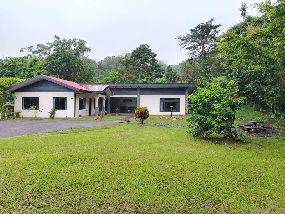 CABAÑAS REFUGIO VERDE MONTEVERDE, CASA NIEBLA MONTEVERDE, beautiful and private New Place