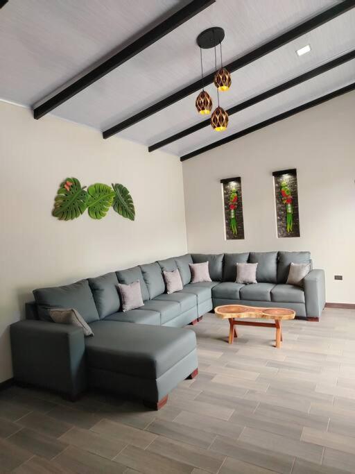 CABAÑAS REFUGIO VERDE MONTEVERDE, CASA NIEBLA MONTEVERDE, beautiful and private New Place