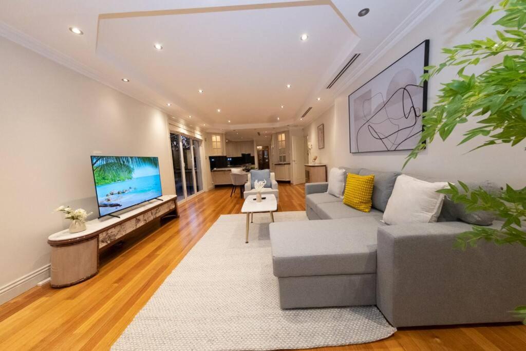 Sydney Strathfield 4 bed luxury house with pool