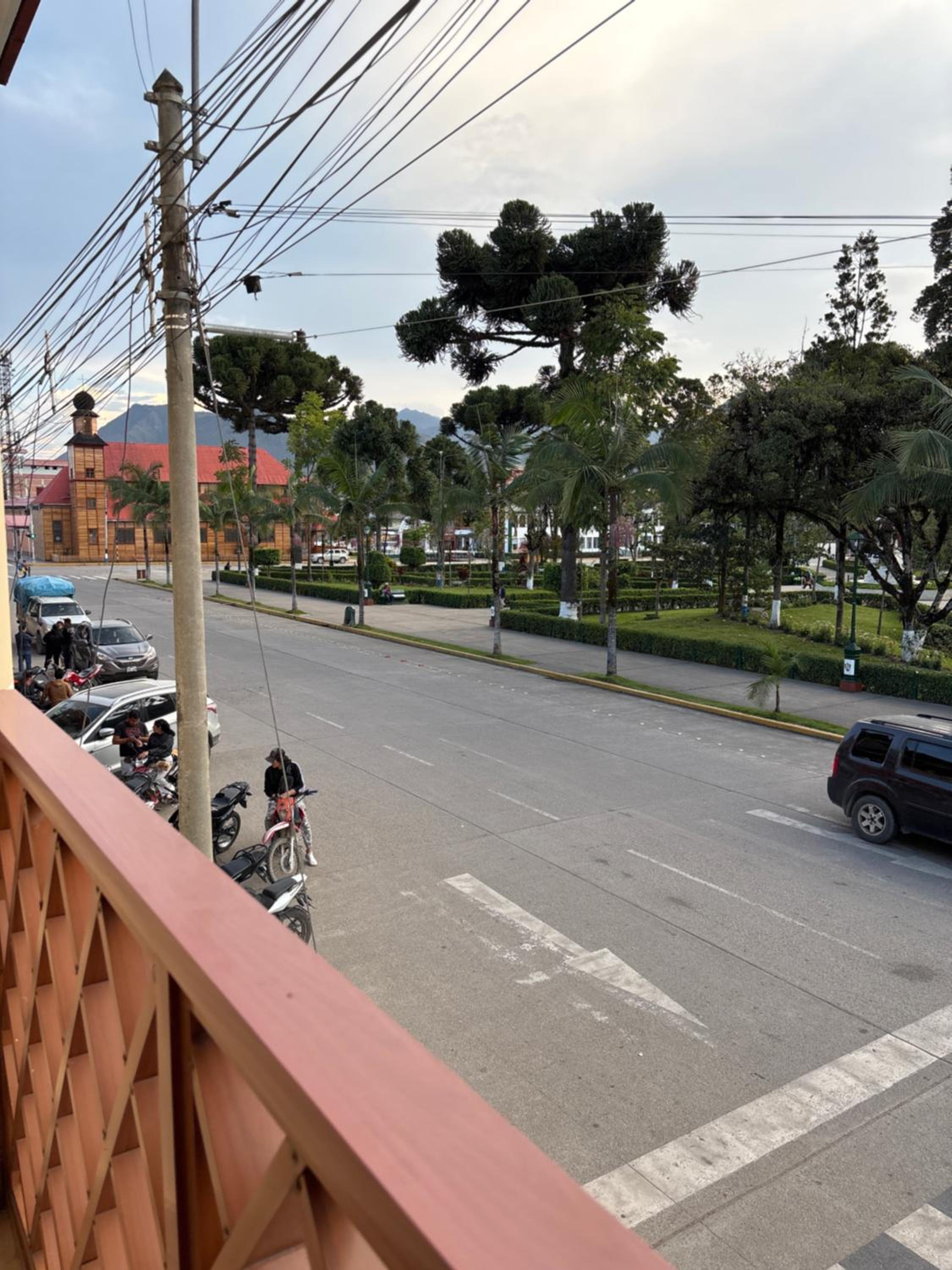 Hospedaje CRUZ Oxapampa view 2