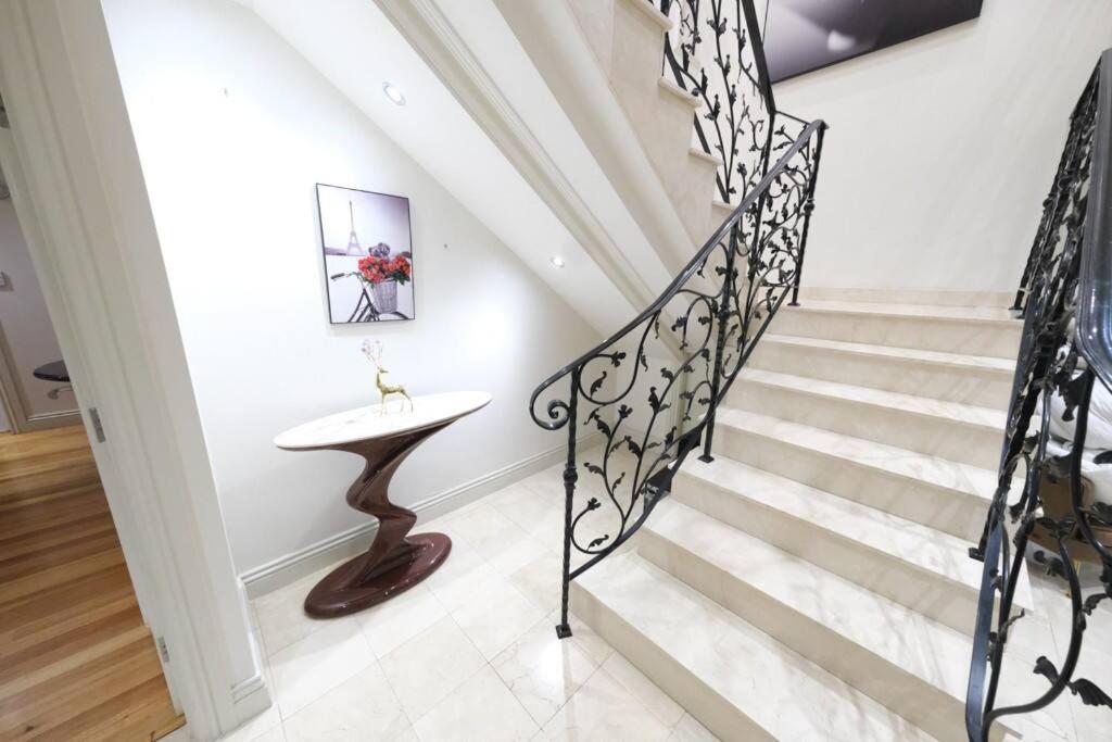Sydney Strathfield 4 bed luxury house with pool