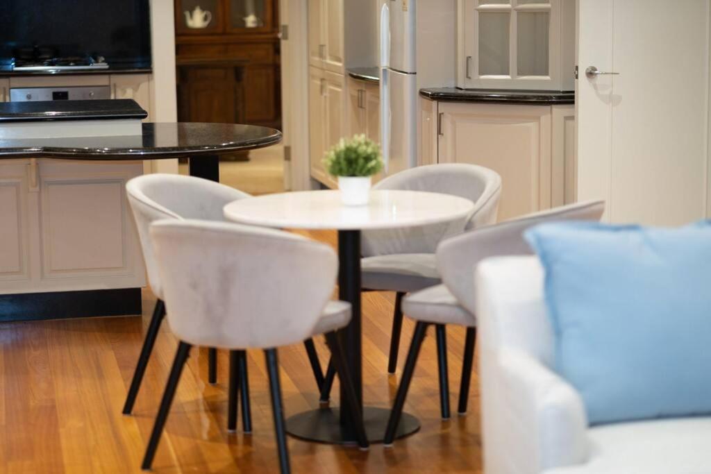 Sydney Strathfield 4 bed luxury house with pool