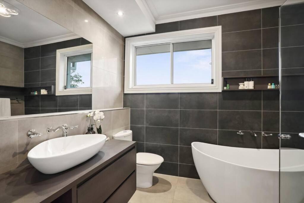 Sydney Strathfield 4 bed luxury house with pool