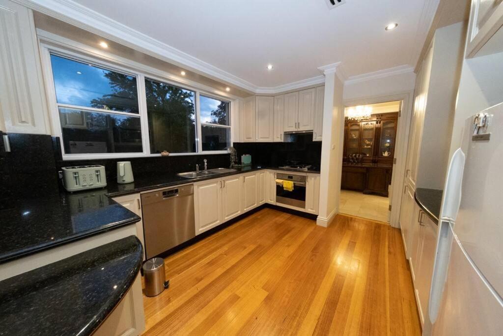 Sydney Strathfield 4 bed luxury house with pool