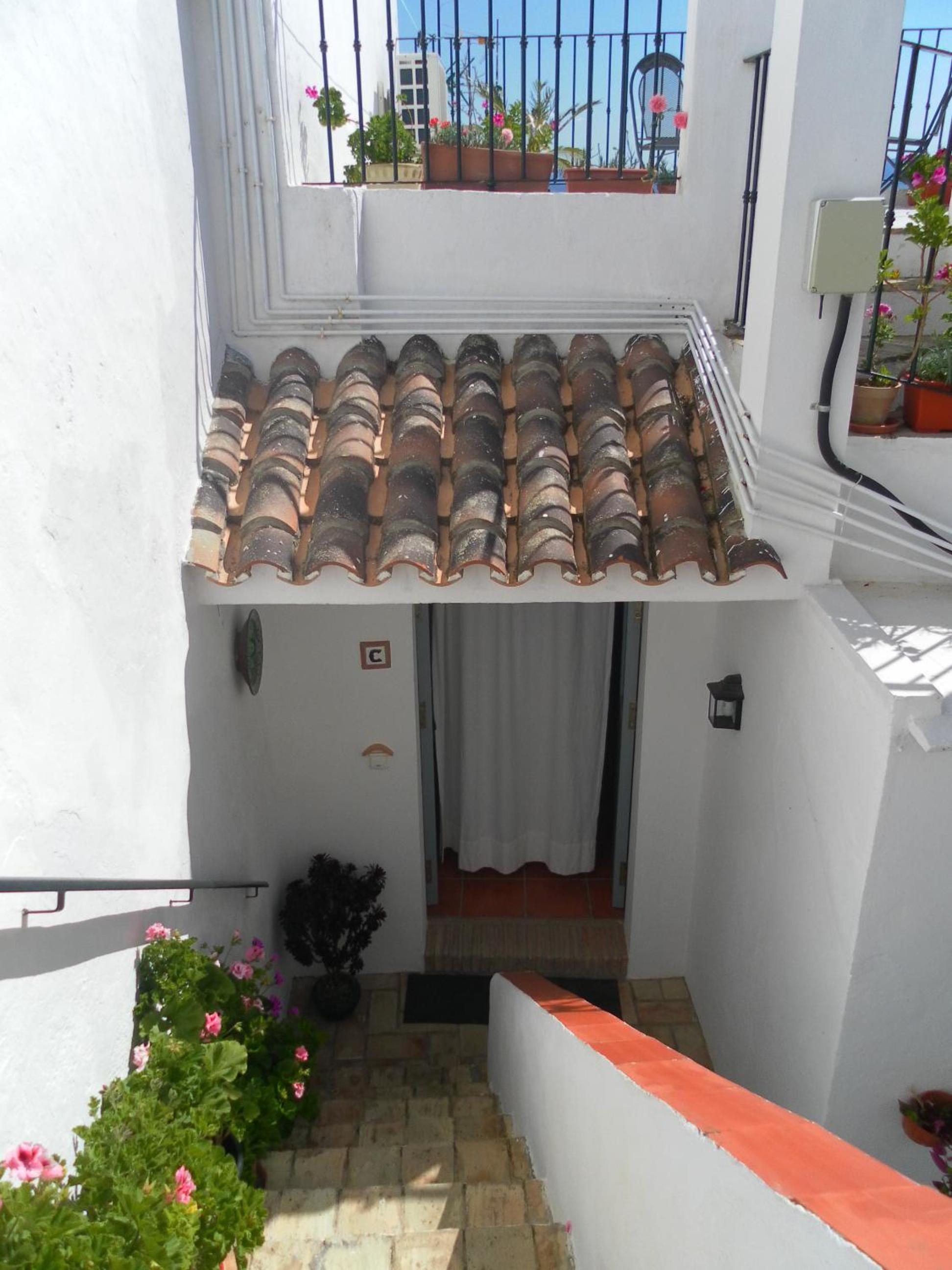 Photo 47
