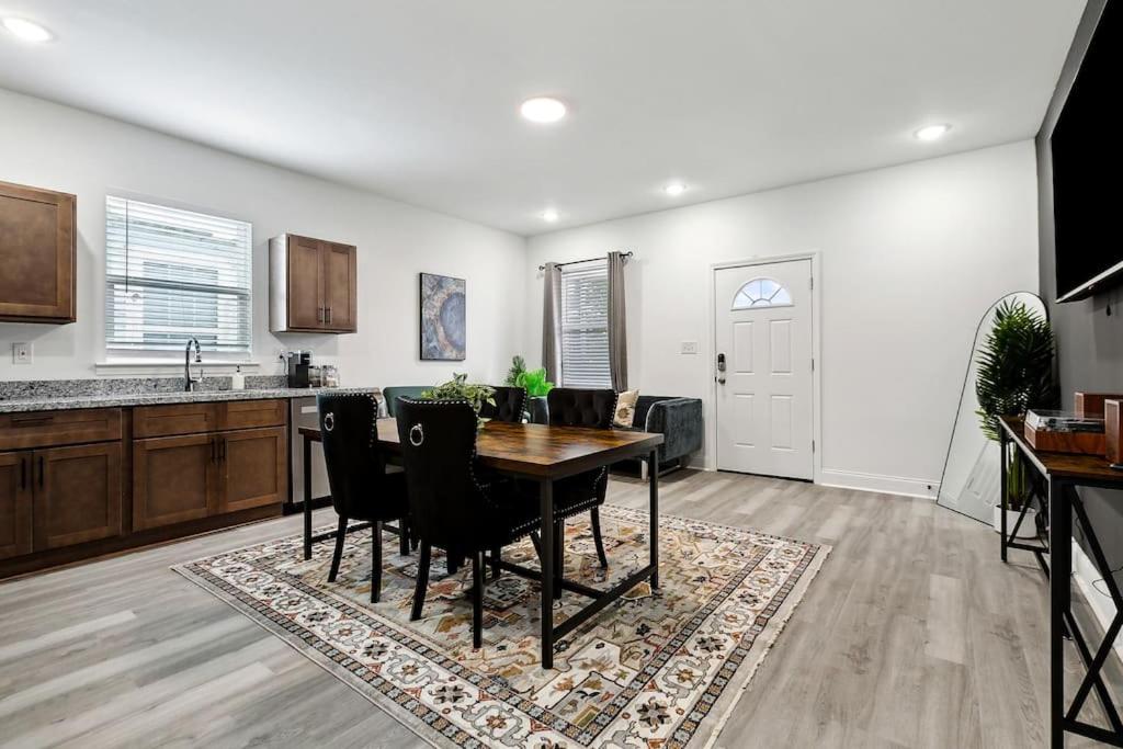 15 Bedrooms in the Heart of NOLA view 4