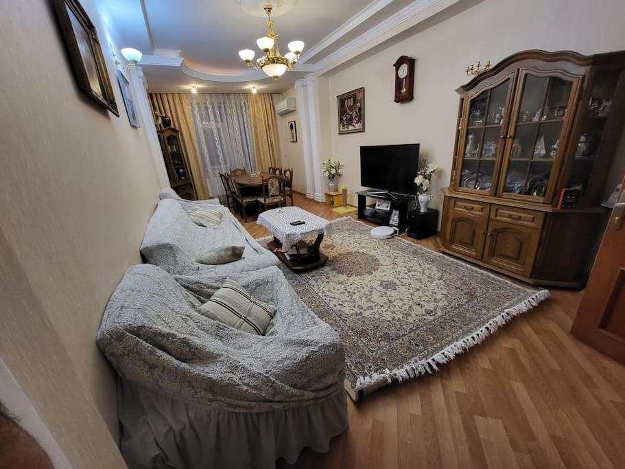 Cozy Khatai apartment for COP29