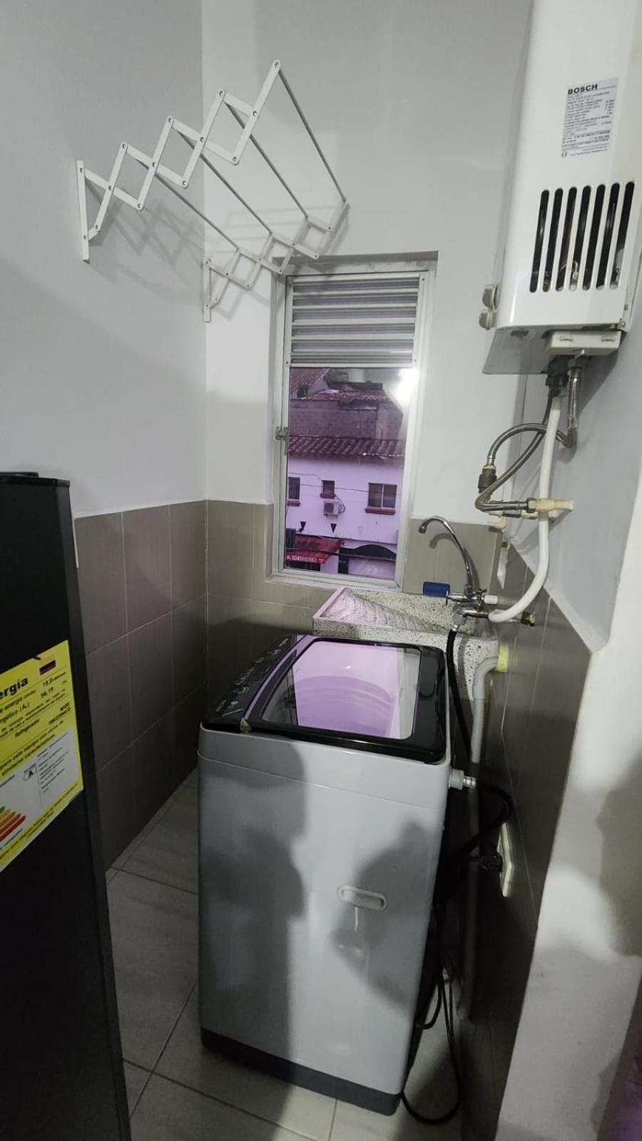 moderno y nuevo aparta estudio en Laureles