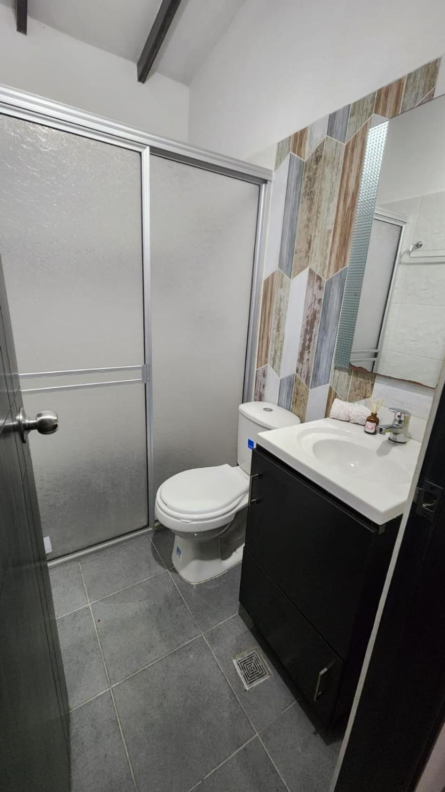 moderno y nuevo aparta estudio en Laureles