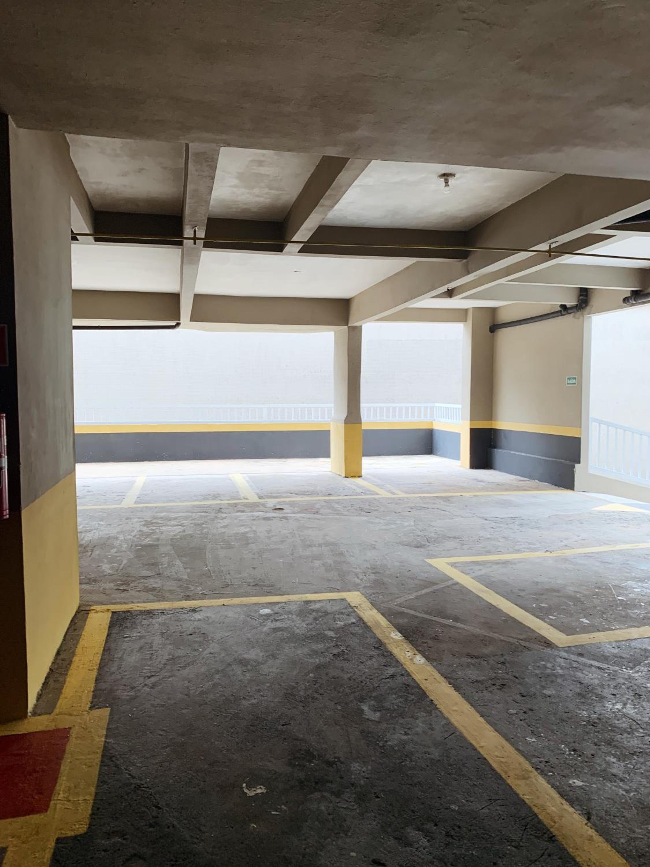 Apê Moderno a 100m da Praia - Último Andar com Vista para a Natureza