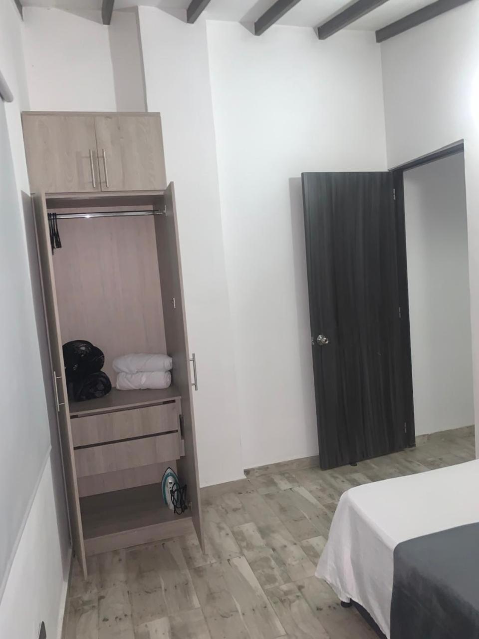 moderno y nuevo aparta estudio en Laureles