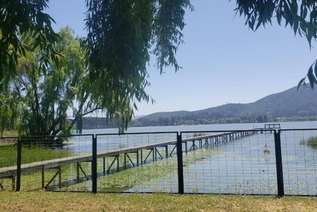 Linda cabaña con salida al Lago Rapel