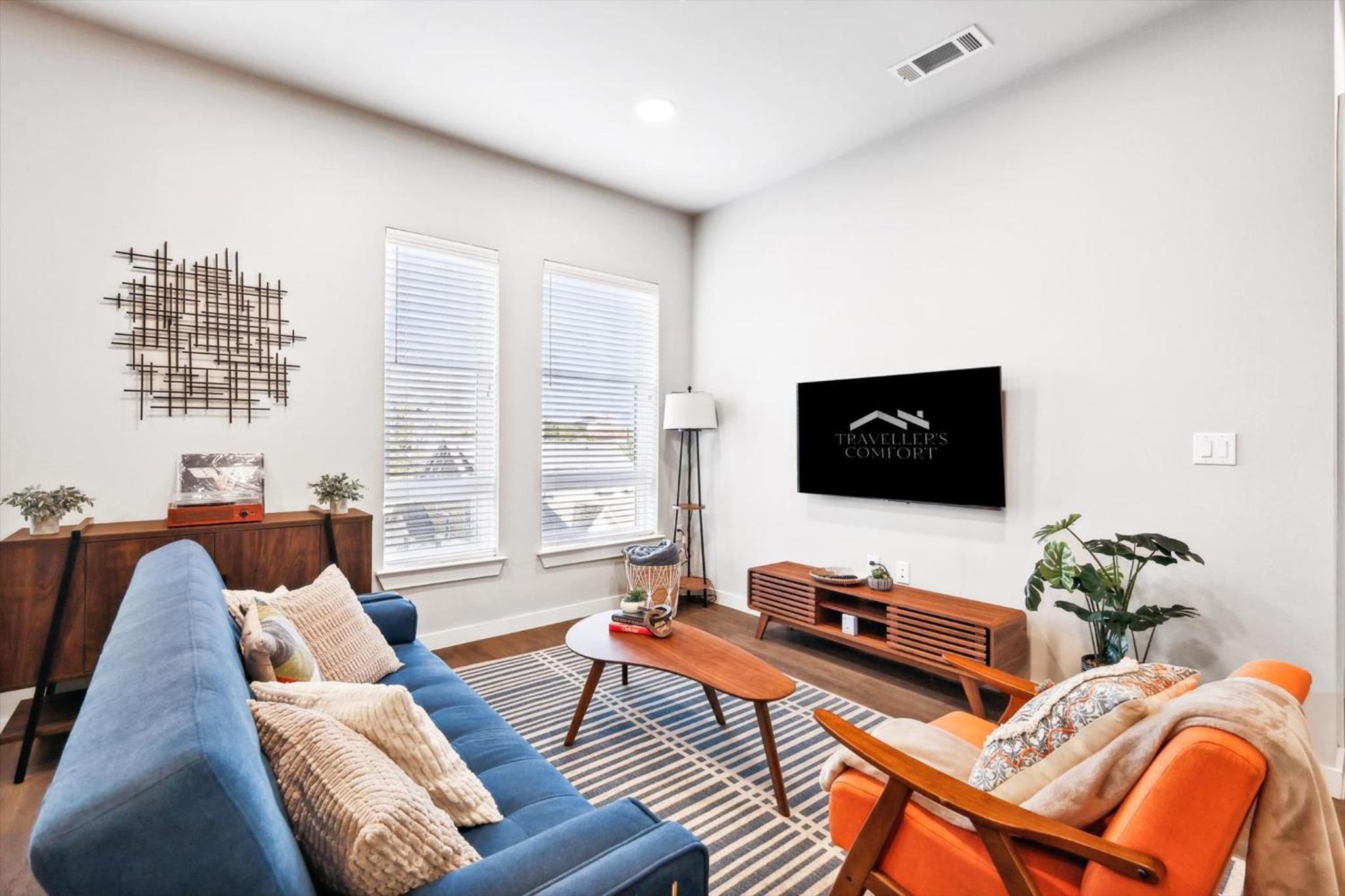 Downtown Fort Worth Luxe Retreat, Pool, Gym, Parking