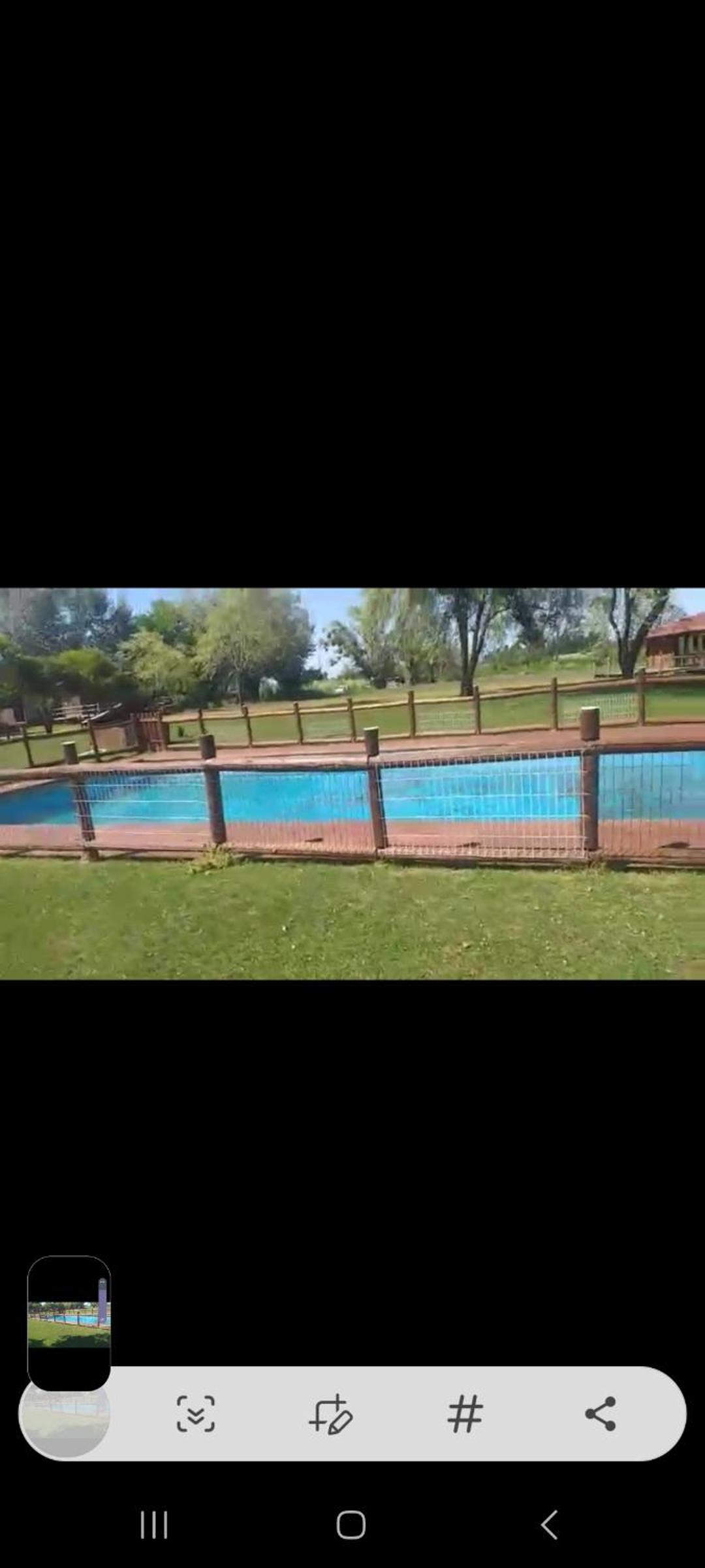 Cabaña equipada con piscina